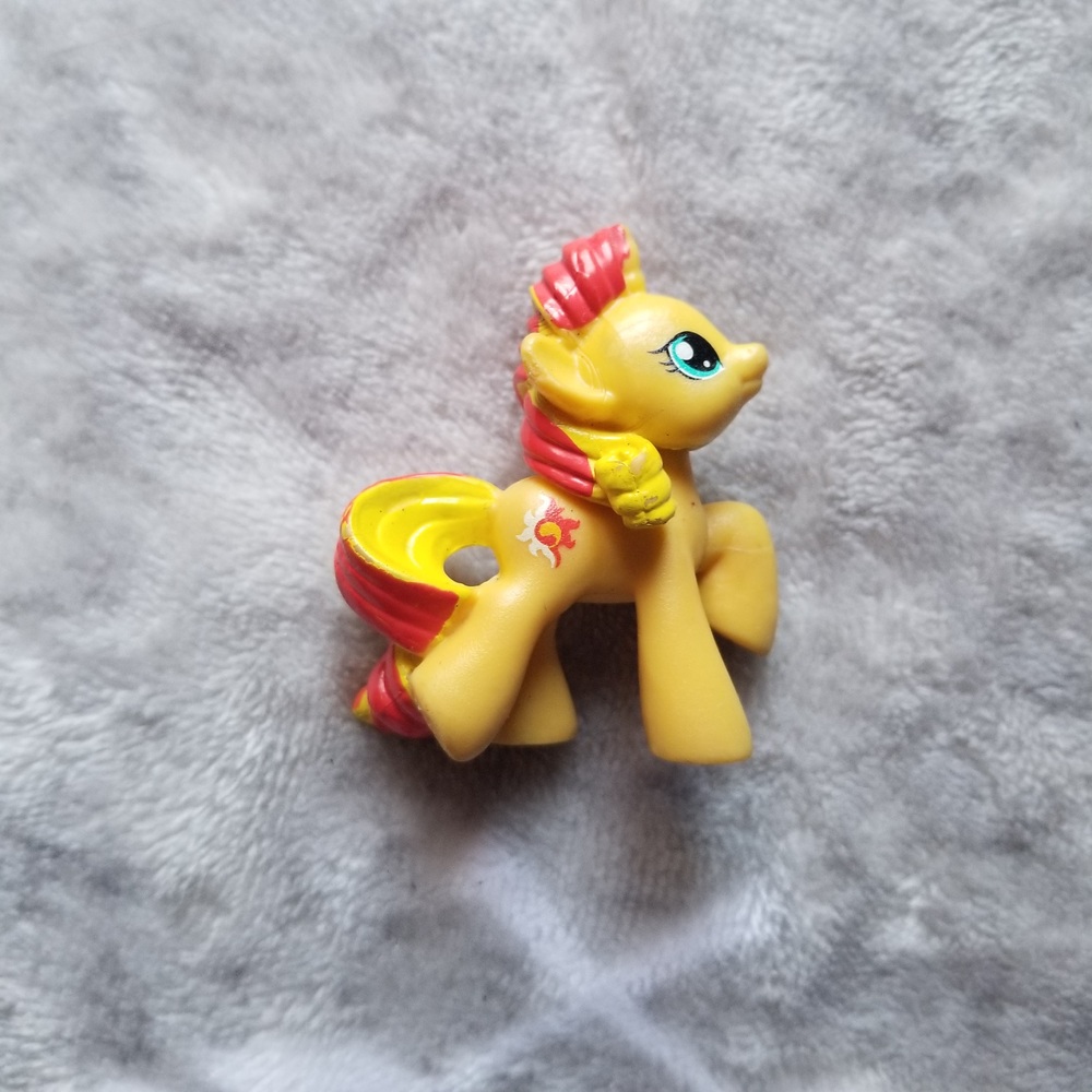 My Little Pony Figure Sunset Shimmer Yellow Red MLP G4 Mini Figurine